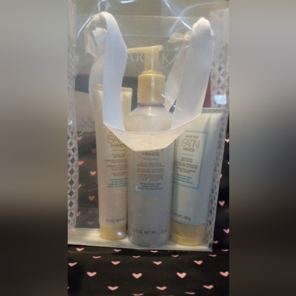 MK Satin Hands Set Fragrance Free